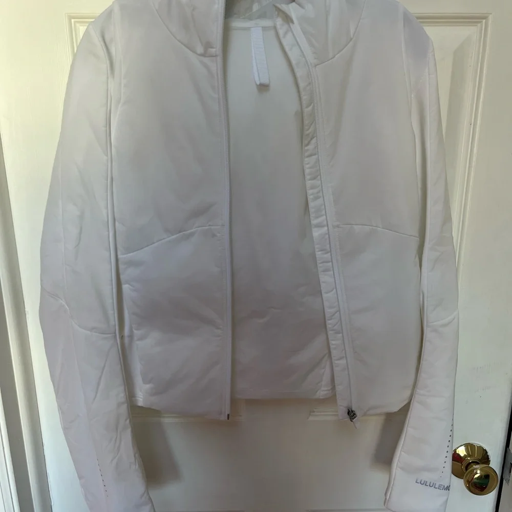 lululemon athletica Women's White Jacket - Picture 1 of 6